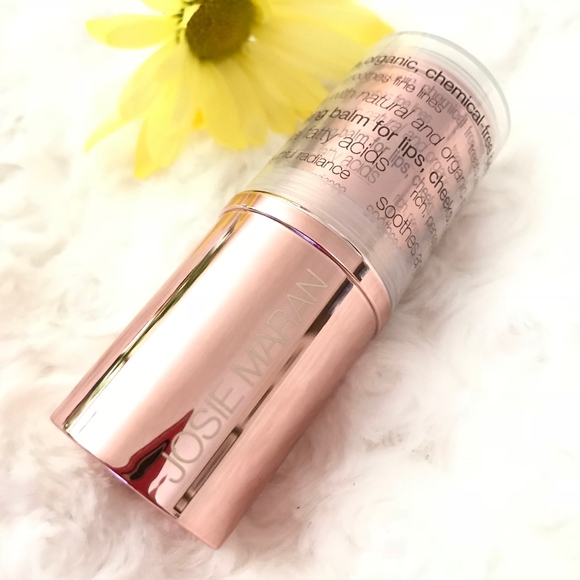 JOSIE MARAN Other - Josie Maran Argan Color Stick Rosey 16g